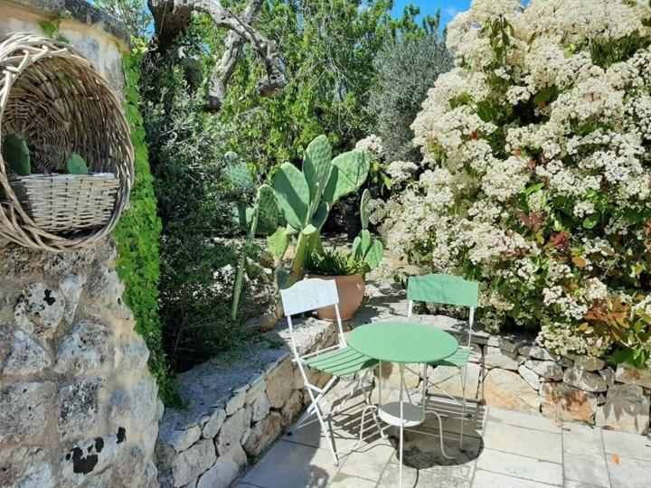 Gasthaus Trulli Fogliarella Ostuni Exterior foto