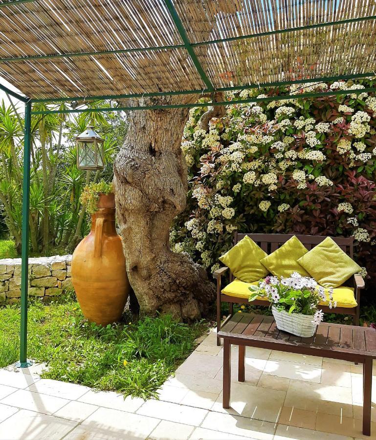 Gasthaus Trulli Fogliarella Ostuni Exterior foto