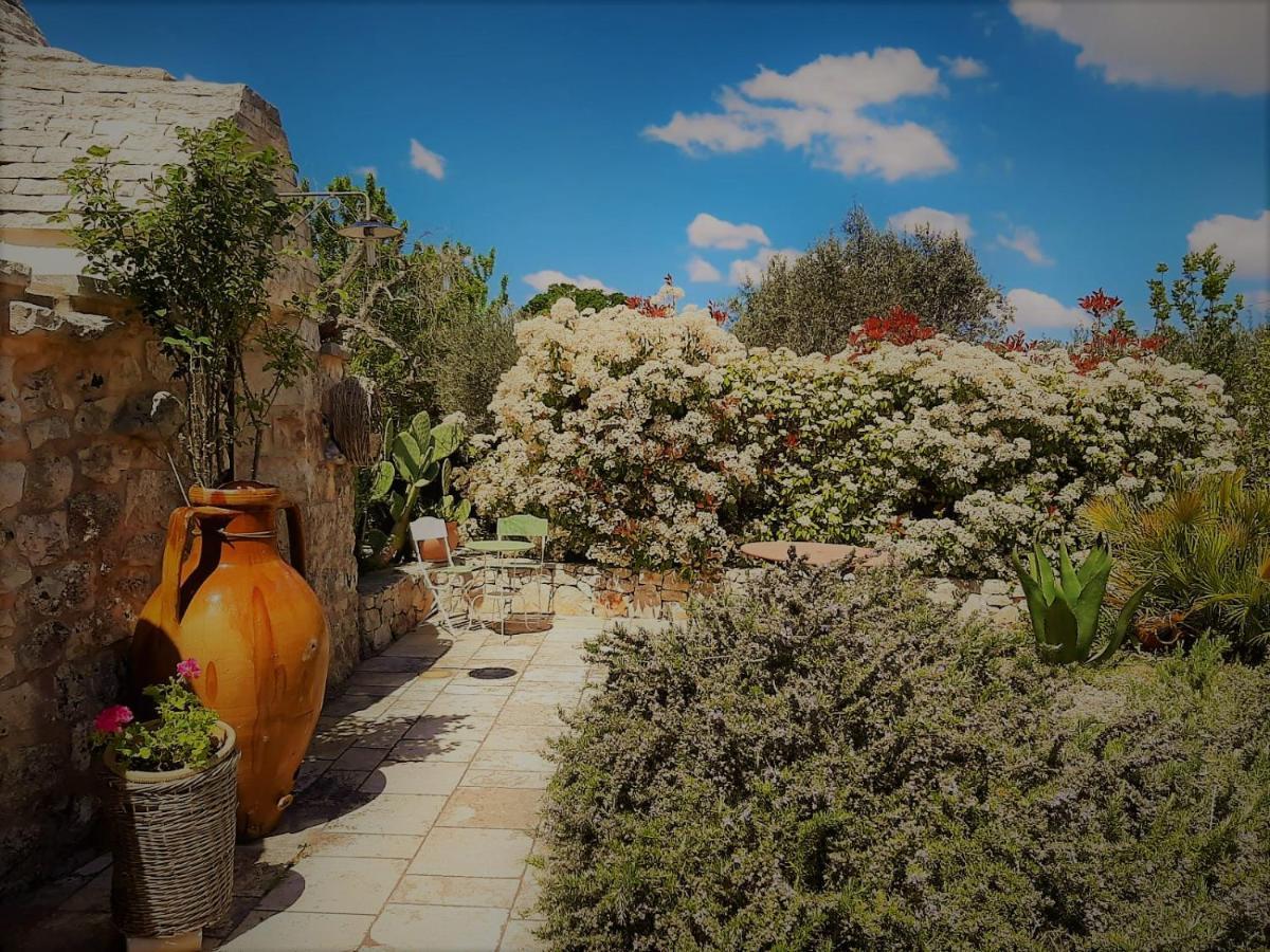 Gasthaus Trulli Fogliarella Ostuni Exterior foto