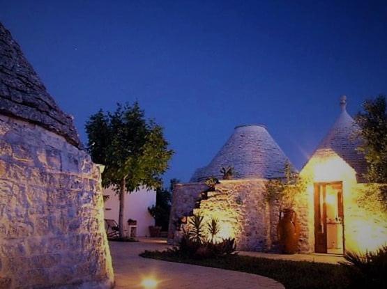 Gasthaus Trulli Fogliarella Ostuni Exterior foto