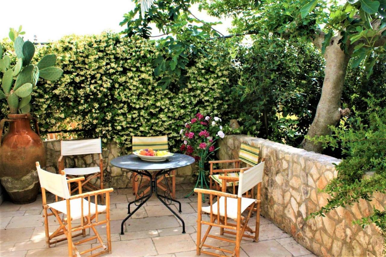 Gasthaus Trulli Fogliarella Ostuni Exterior foto